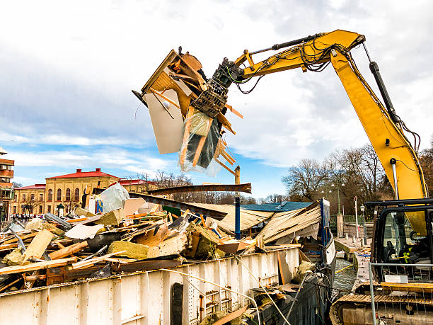 Best Professional Junk Removal  in Flora, IN